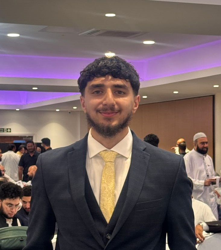 Haris, MindMed tutor, medical student at Kent and Medway Medical School